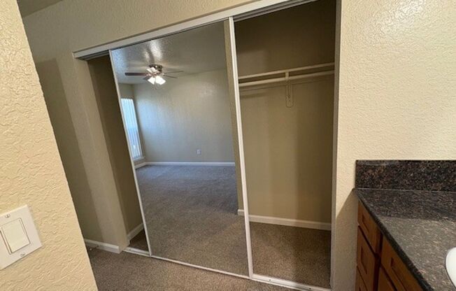 2 beds, 2 baths, 900 sqft, $2,015, Unit 156