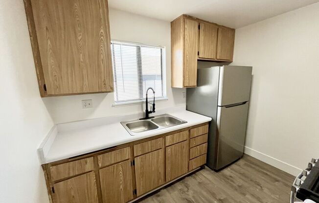 1 bed, 1 bath, 750 sqft, $1,850, Unit 24