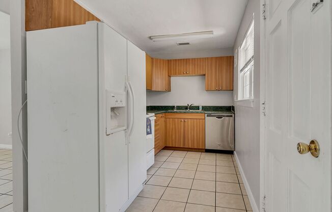 3 beds, 1 bath, $1,795