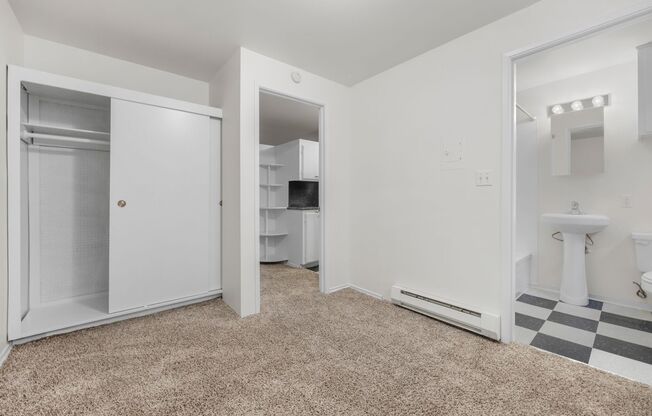 1 bed, 1 bath, 500 sqft, $1,140, Unit 204