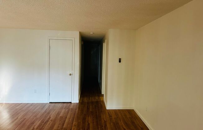 3 beds, 1 bath, $2,200