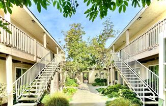 Senior community in Clairemont. Must be 55+ and older to rent
