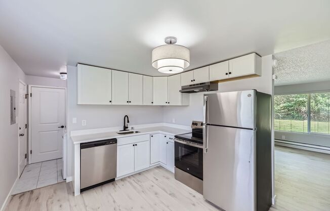 Brand New Renovation! Charming 2 Bed 1 Bath Available Now! Stunning Renovation!
