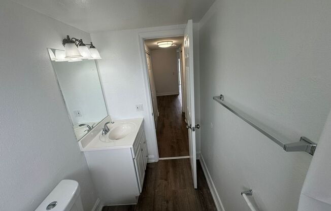 1 bed, 1 bath, 650 sqft, $1,695, Unit 109