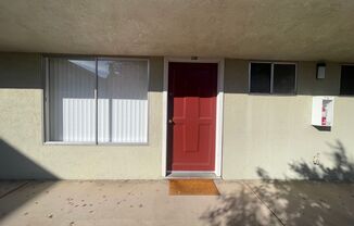 Wonderful Gated Downstairs Apartment