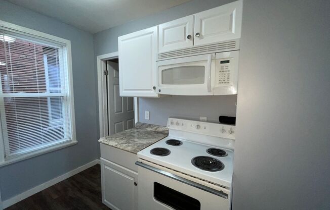 1 bed, 1 bath, $1,350, Unit 66-6 Orange