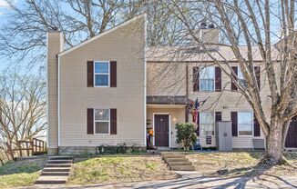Kingsbury Dr - 923