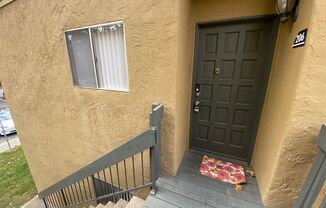 2 beds, 1 bath, $2,325