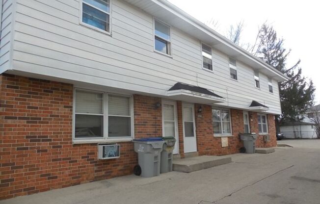 10421-10423-10425 W. Donna Drive