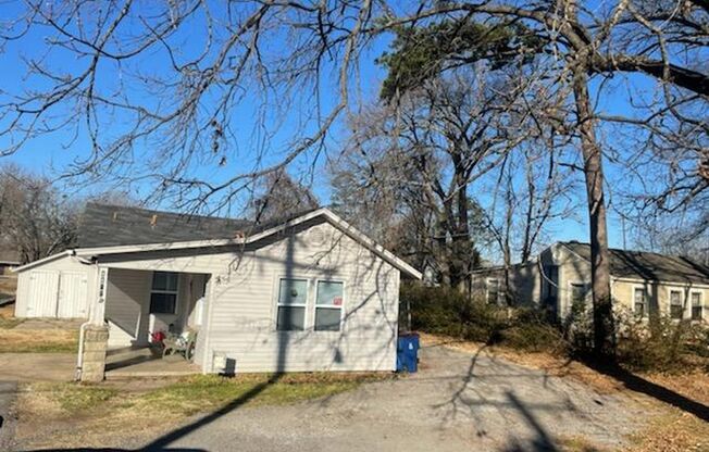 2 bed/1 bath house