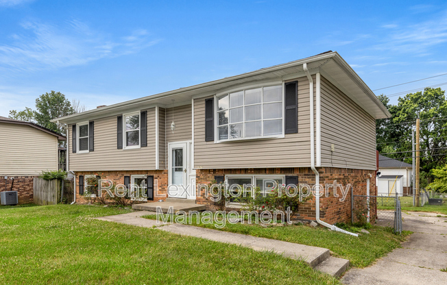 315 S EAGLE CRK DR