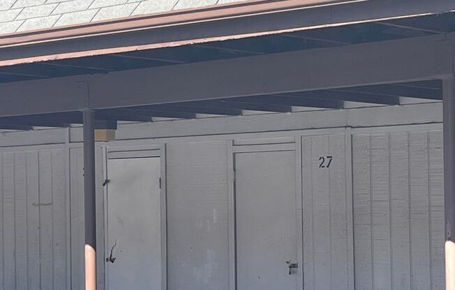 3 beds, 2 baths, $2,225, Unit APARTMENT 313
