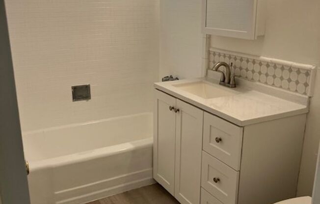 Studio, 1 bath, $1,995, Unit 207