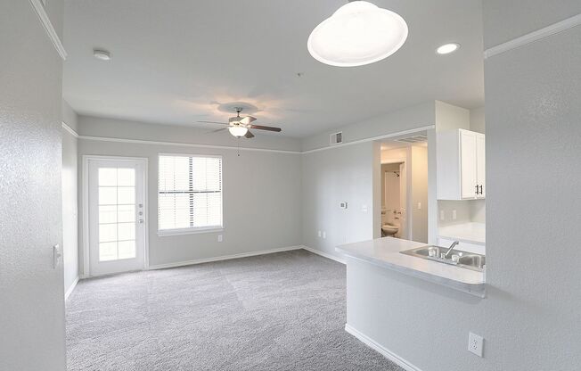2 beds, 2 baths, 950 sqft, $1,236