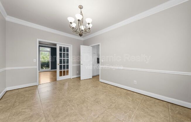 214 SOUTHERN CROSS LN