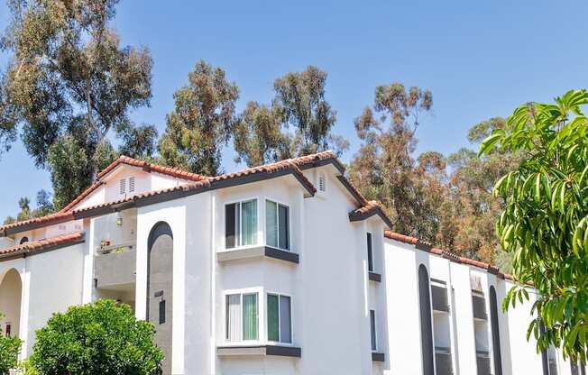 Apartments at Eucalyptus Grove Apartments California