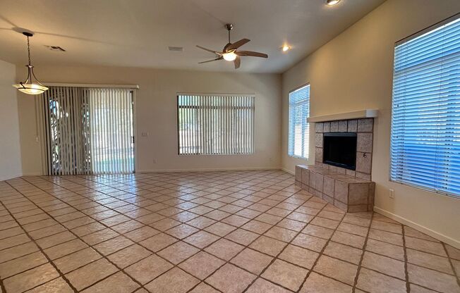 Gated Community - Golf Course Lot - 3 Bed 2 Bath