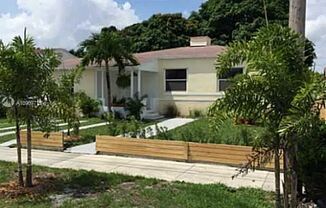 2435 SW 19th St