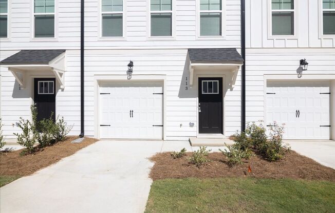 Newly Constructed 4bd/3.5ba Minutes From Airport and Minutes From the City!