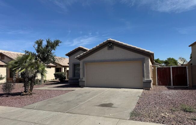 Beautiful Home for Rent in Phoenix! **NEW CARPET & FRESH PAINT**