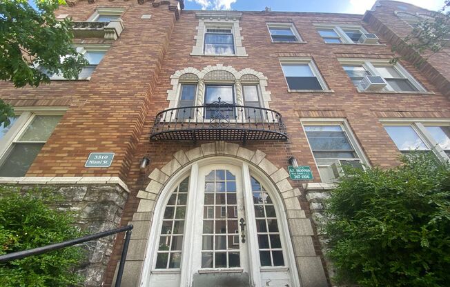 Studio, 1 bath, 400 sqft, $795, Unit 321