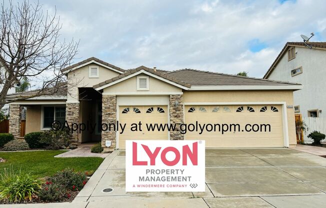 Stunning home with gorgeous Open floor plan 3 bedrooms & 3 full baths w/den/office/4th bedroom!!