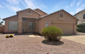 Great location in Goodyear!