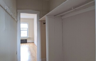 2840 N Orchard St , 2846-46