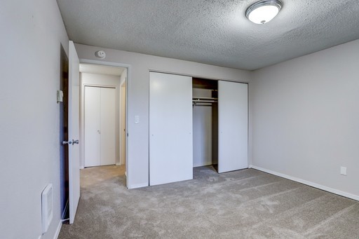 2 beds, 1 bath, 980 sqft, $1,495, Unit 11