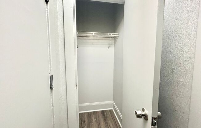 Studio, 1 bath, 189 sqft, $950, Unit 104