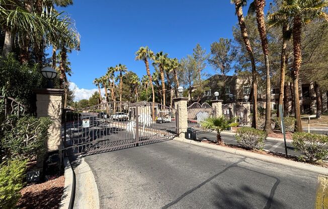 2 beds, 2 baths, $1,495, Unit #2040