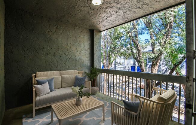 2 beds, 2 baths, 1,301 sqft, $1,095