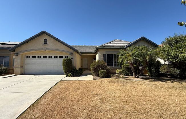 Modern 4-Bedroom Home in Northwest Bakersfield