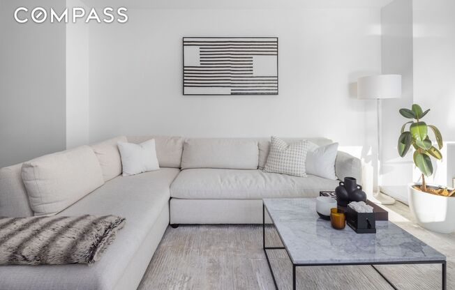 1 bed, 1 bath, 729 sqft, $5,350, Unit 10G