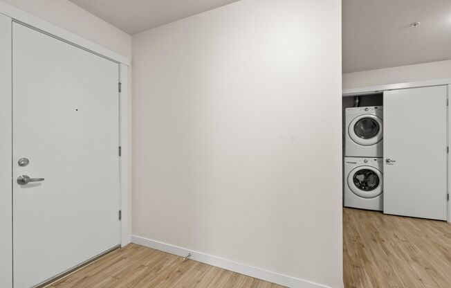1 bed, 1 bath, 483 sqft, $1,695, Unit 227