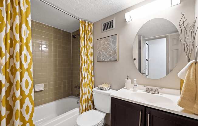 Icon Apartments bathroom