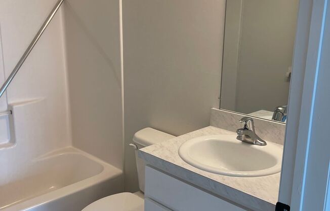 2 beds, 2 baths, 1,092 sqft, $2,750, Unit 301