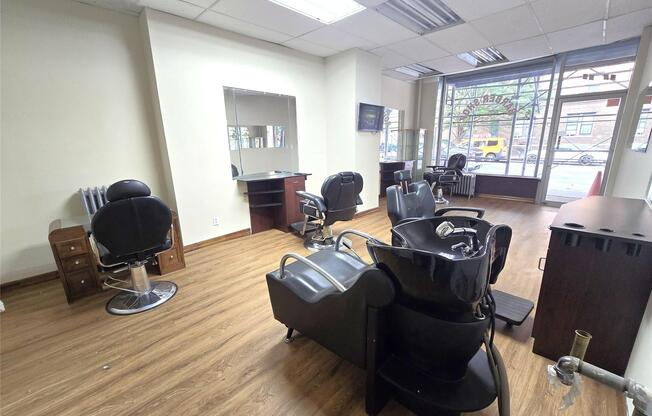 Studio, $3,600, Unit STORE 2