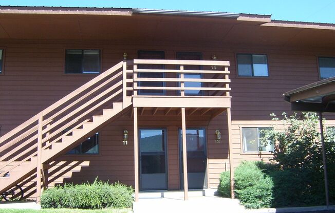 2 Bedroom Condo near Oxbow Park