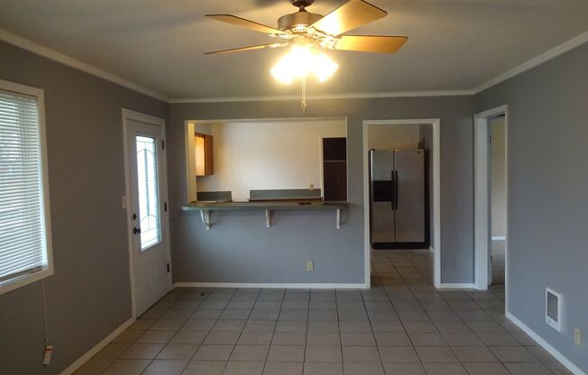 Coming Soon - Cute & Convenient Springfield Home.