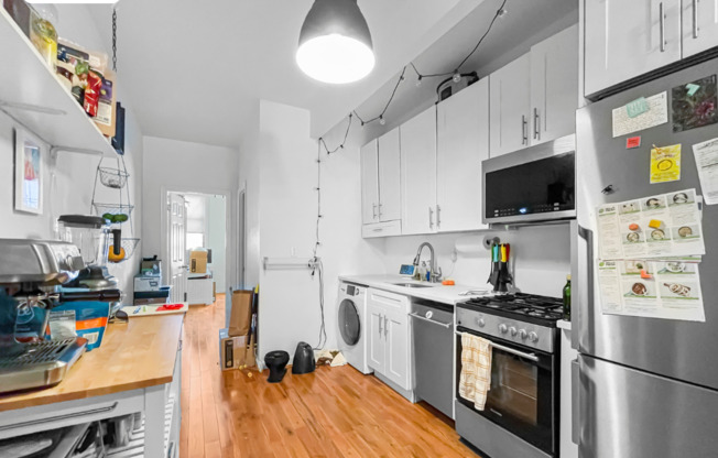 1380 DEKALB AVE