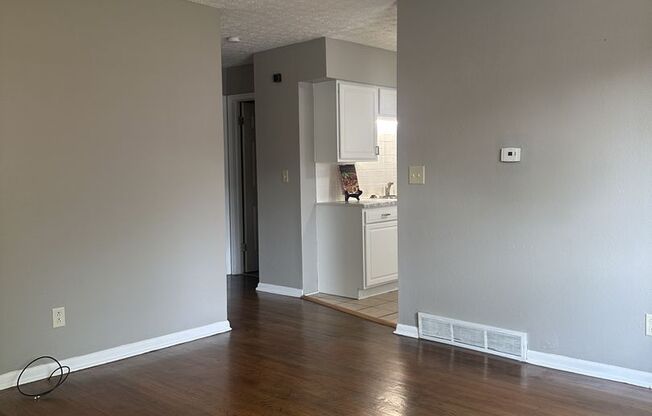 1709-1711 Elaine Rd