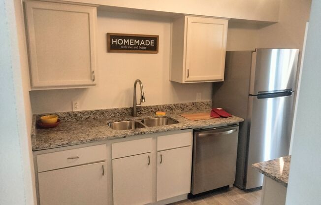 2 beds, 1.5 baths, 925 sqft, $925, Unit 2221