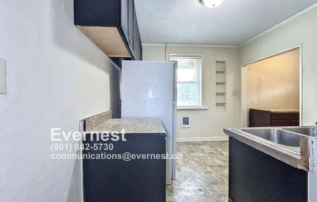 180 CLARK PL