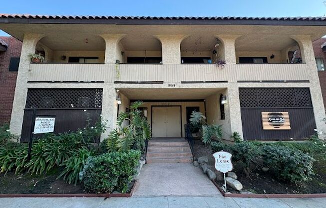 Beautifully Remodeled Apartment in Sunland, CA