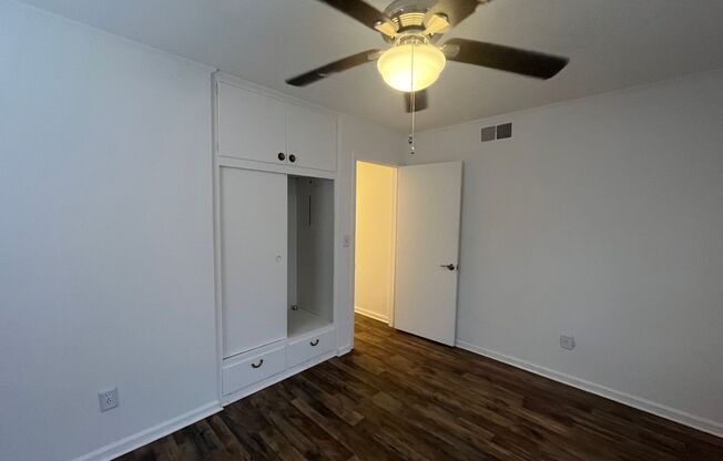 3 beds, 1 bath, $1,495