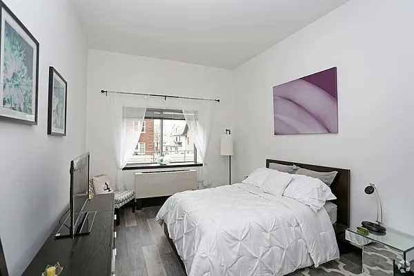 Studio, 1 bath, $3,550, Unit 1124