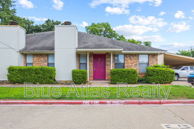 916 Hilltop Dr.