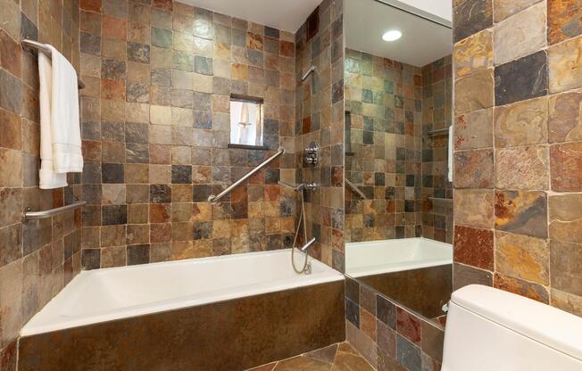 58 W 58th St Apt 14D