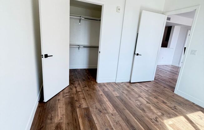 2 beds, 2 baths, 997 sqft, $4,200, Unit 402